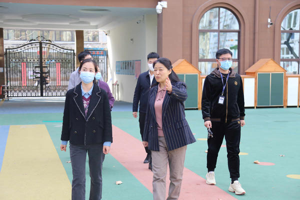 新建幼儿园迎接市场监管局安全检查