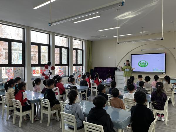 金水区新建幼儿园开展“我和春天有个约会”主题活动
