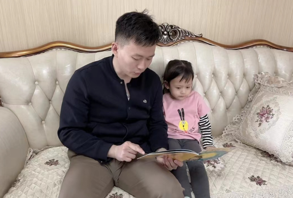 【快乐读书月 书香飘满屋】系列活动之——小二班阅读分享
