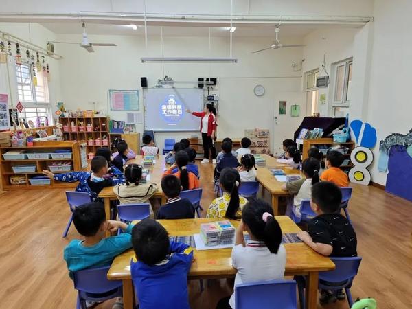 5·30全国科技工作者日——致敬各行各业的每一位科技工作者