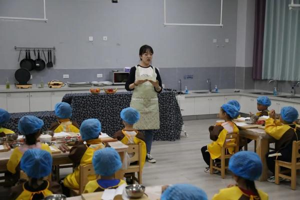 《幼小衔接月月谈》之如何做好幼儿园大班和小学生活实践课程的衔接——金水区新建幼儿园幼小衔接系列活动