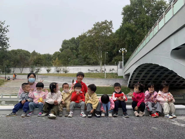 “意”起“趣”秋游——郑州市金水区新建幼儿园托班宝宝秋游记