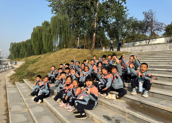 觅秋冬之美  寻自然之趣——金水区新建幼儿园大四班金水河之旅