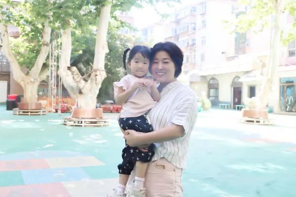 萌娃初入园 成长新体验--金水区新建幼儿园小班萌娃“阶梯式”入园记