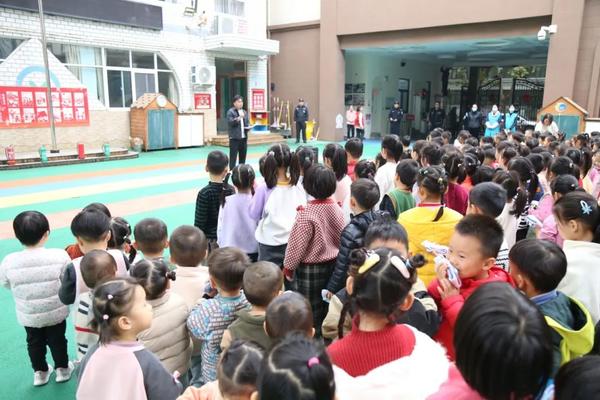全民消防 生命至上——金水区新建幼儿园开展消防应急疏散演练活动