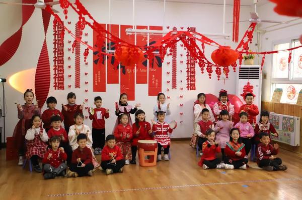 萌娃迎新年 亲子共联欢--金水区新建幼儿园开展庆元旦亲子联欢活动